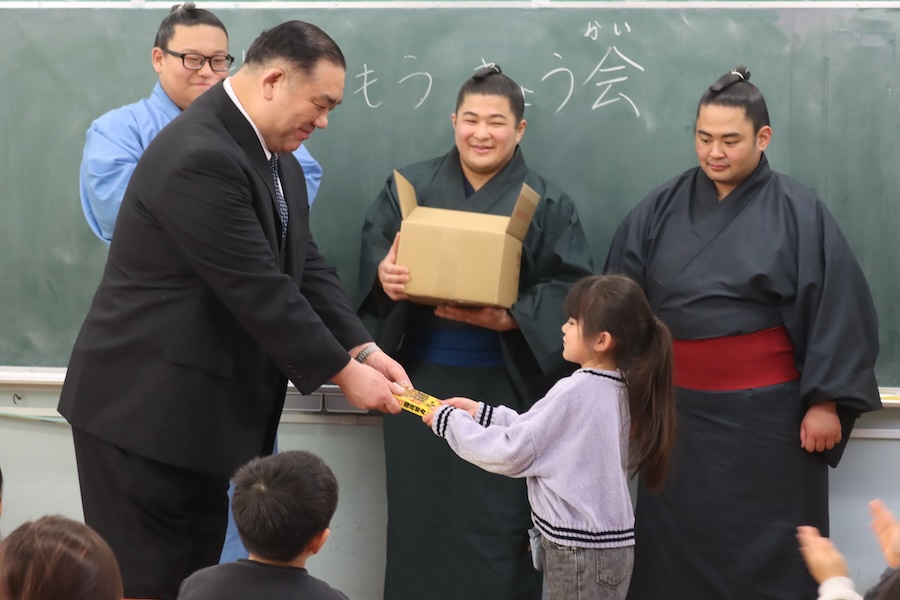 甘口国技館カレー贈呈9